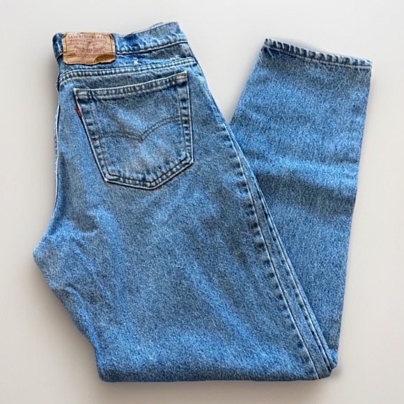 Vintage Levis 550 Jeans Mens 32 x 31 Relaxed Fit Denim Tapered Leg 90s